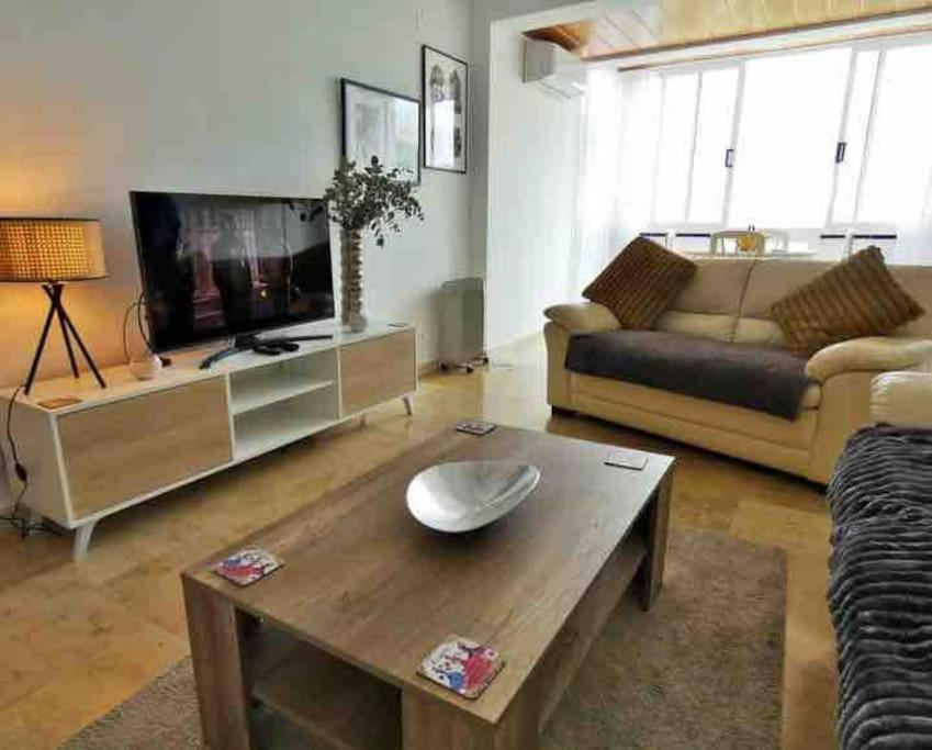 Lovely 2 Bedroom Apartment 2Nd Line To Beach El Albir Εξωτερικό φωτογραφία